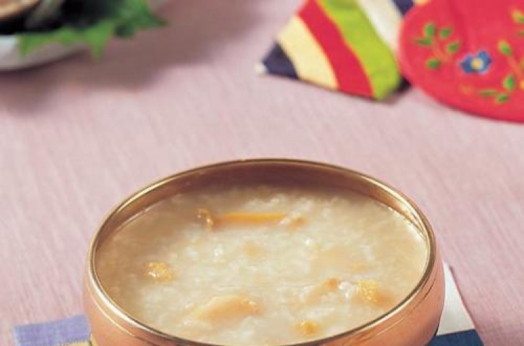 Jeonbokjuk (rice porridge with abalone)