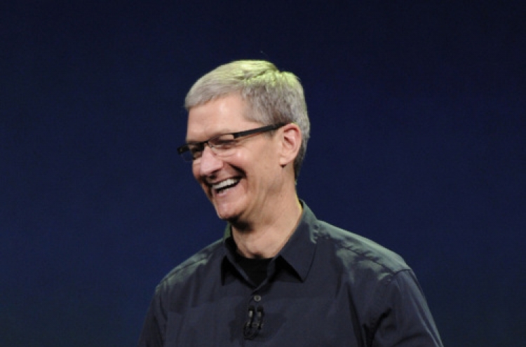 Tim Cook top-paid U.S. CEO