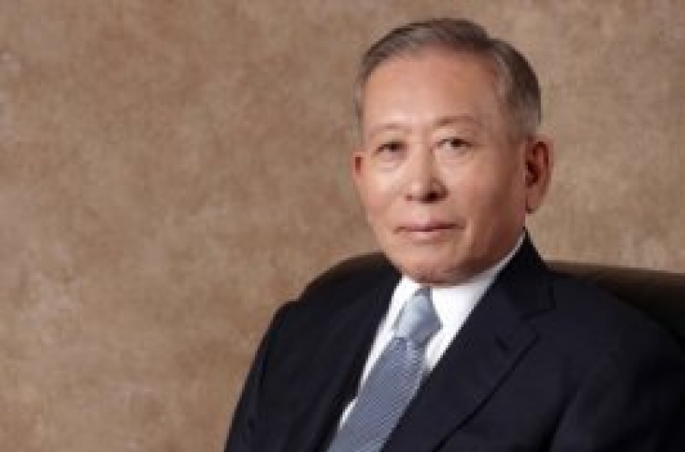 Shinsegae Group honorary chairman gets Columbia University award