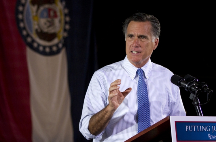 Romney fundraising beats Obama