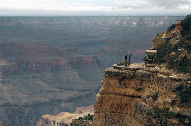 Hiking the Grand Canyon rim to rim