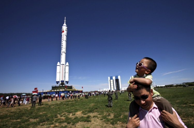 China plans manned space launch this month