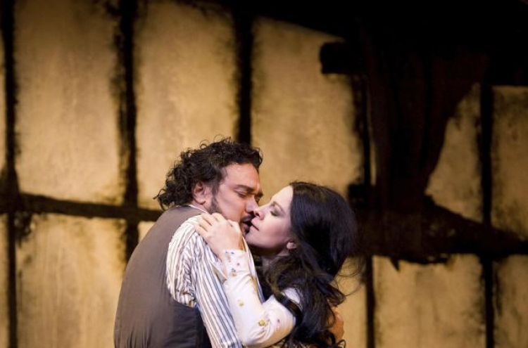 ‘La Boheme’ outdoors to light up summer nights