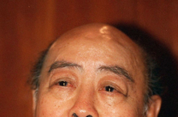 Founder of Indonesia’s Salim Group dies at 97