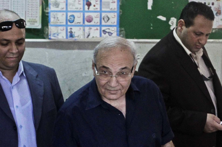 Shafiq camp contests claim Egypt Brotherhood win