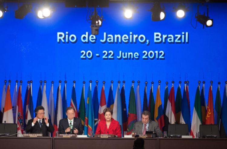 Rio+20 summit begins under criticism