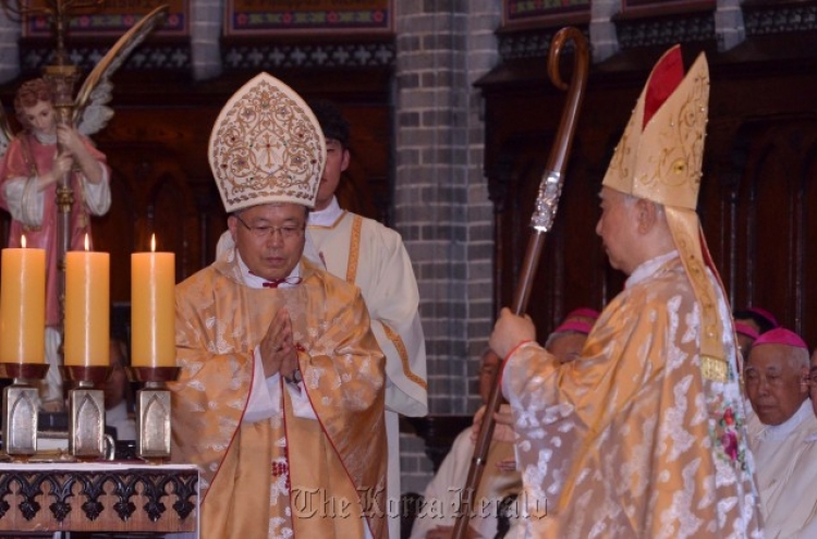 Seoul Catholic Church welcomes new archbishop Yeom Soo-jung