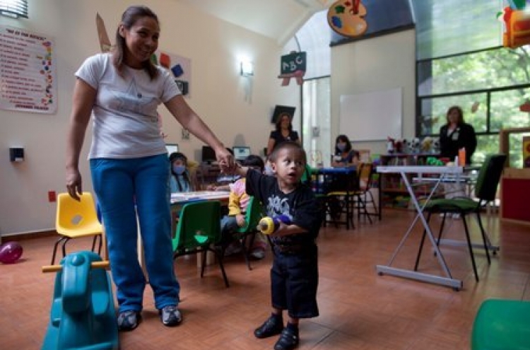 Mexico doctors remove child’s 33-pound tumor