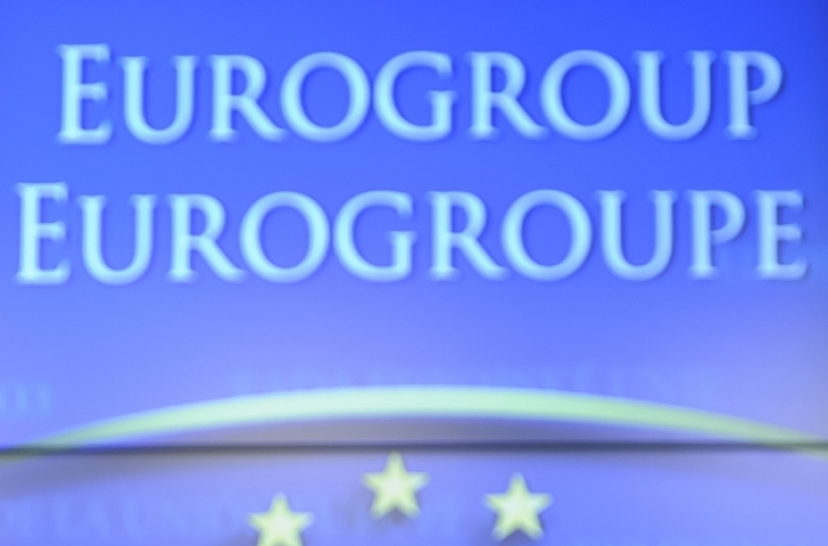 Juncker to remain at head of Eurogroup