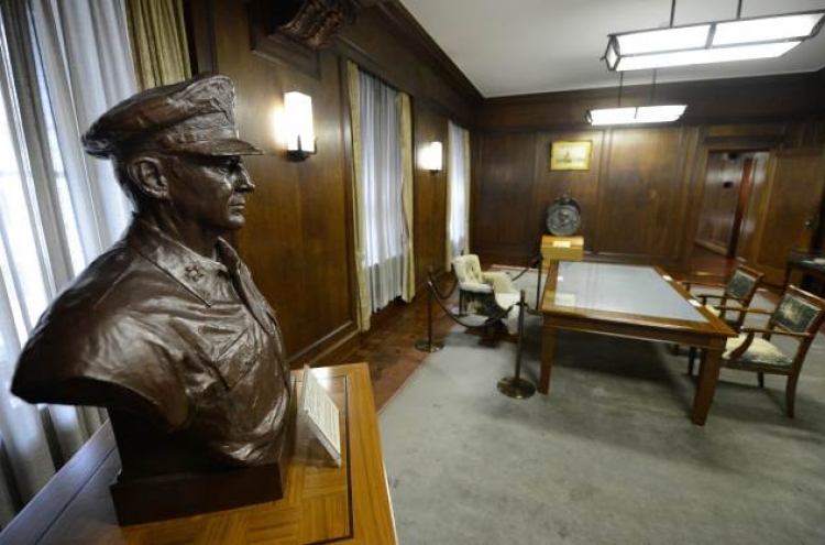 Japan offers glimpse of history in MacArthur’s office