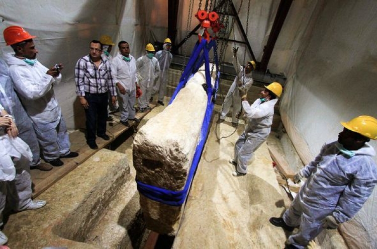 French archaeologists unearth pharaoh boat