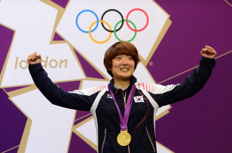 Shooter Kim Jang-mi wins gold in women’s 25-meter pistol