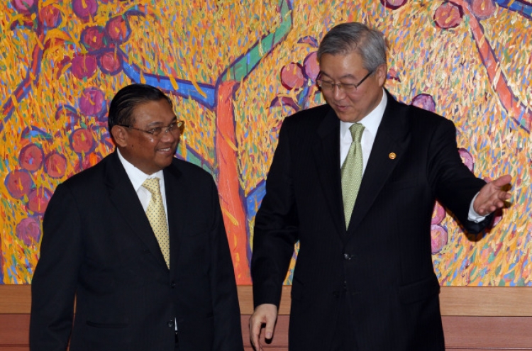 Foreign ministers discuss Korea-Myanmar ties