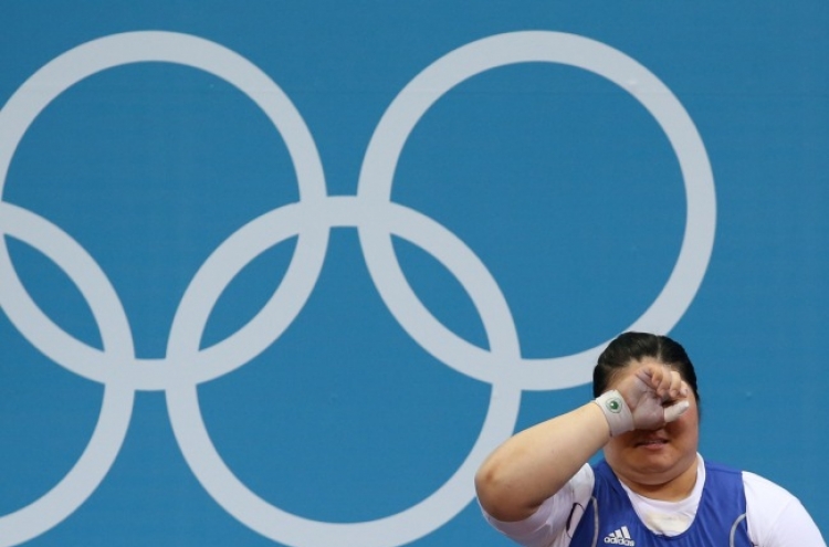 Weightlifter Jang finishes fourth in third Olympics