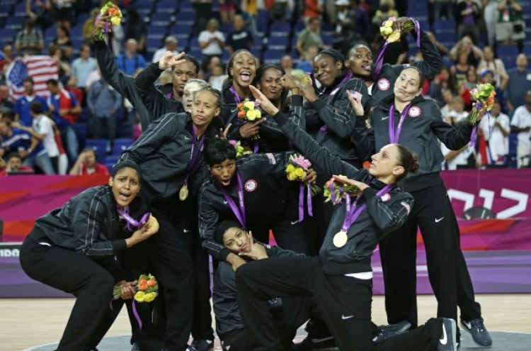 U.S. women win basketball gold