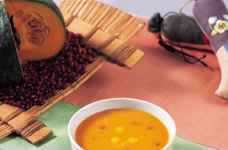 Hobakjuk (pumpkin porridge)