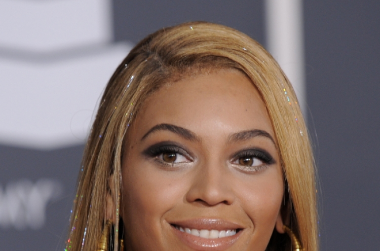Bieber, Gaga, Obama join Beyonce for campaign