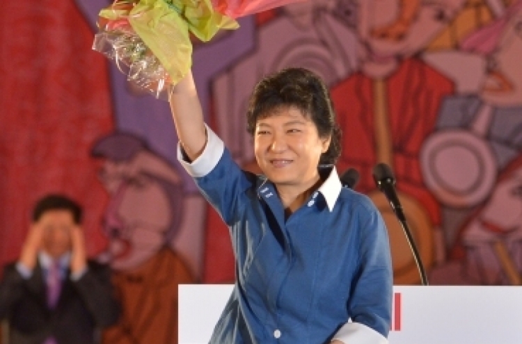 Now Saenuri nominee, Park pledges integration