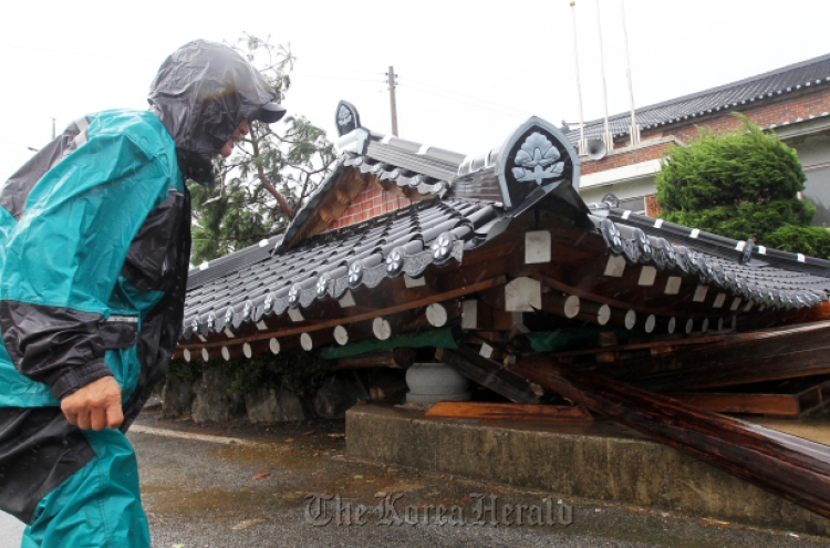 Typhoon Bolaven leaves property damages across nation