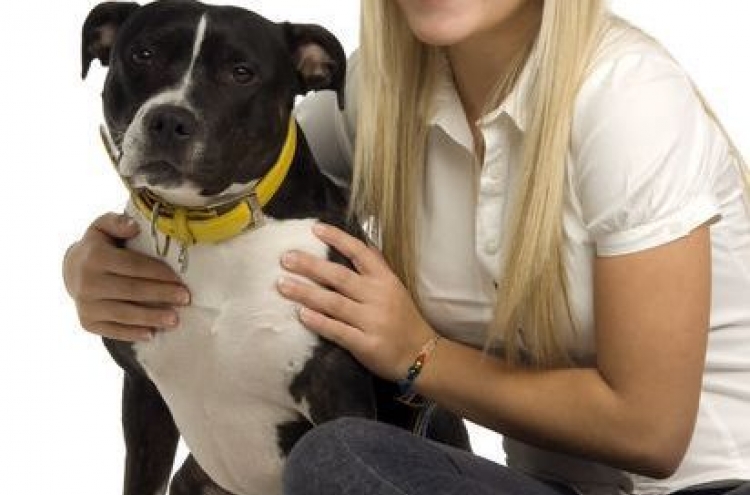 Dog eats his mother in a desperate bid to survive