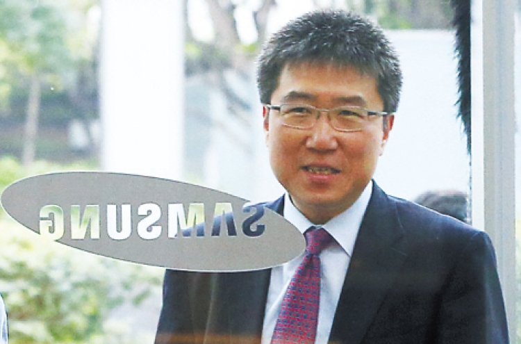 Prof. Chang opposes drastic chaebol reform