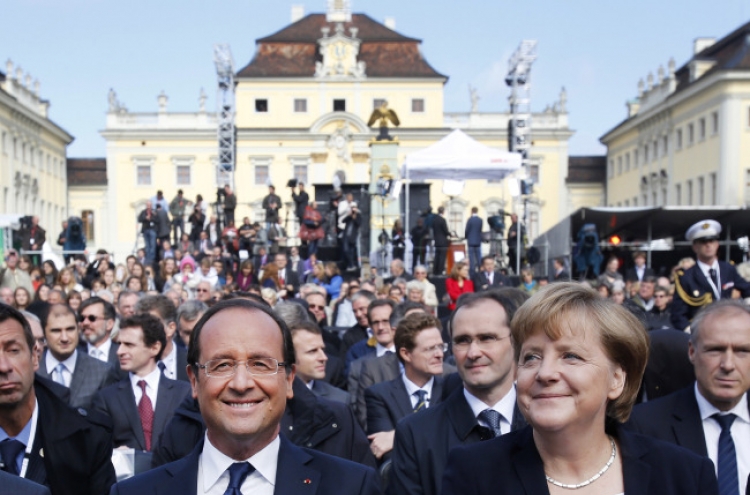 Merkel, Hollande rift on banking union deepens