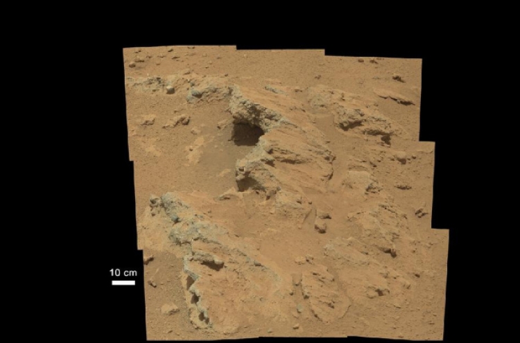 Mars rover finds signs of ancient stream