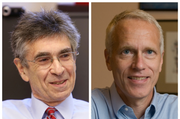 Two U.S. scientists win Nobel chemistry prize