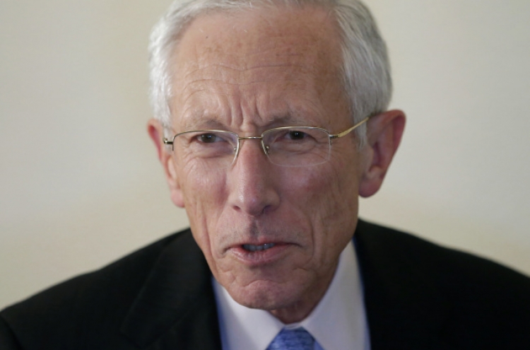 Fischer backs Fed’s QE3