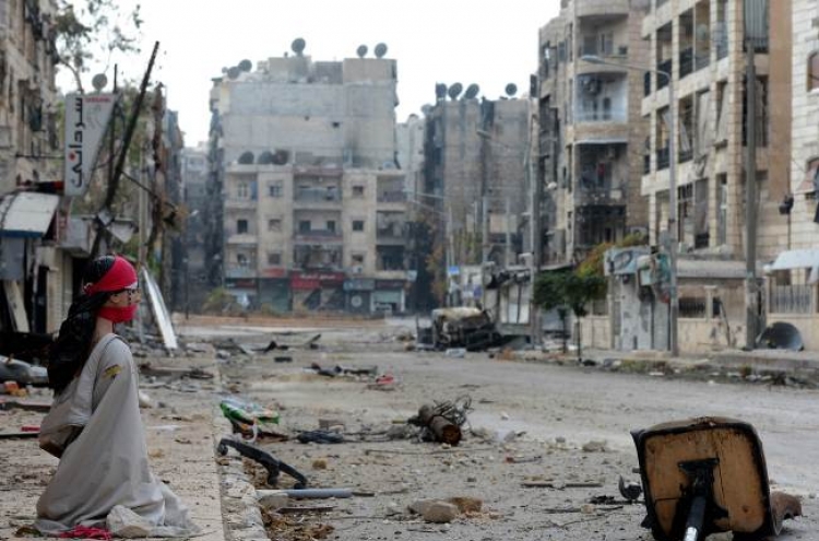 Brahimi pushes for cease-fire despite raging Syria violence