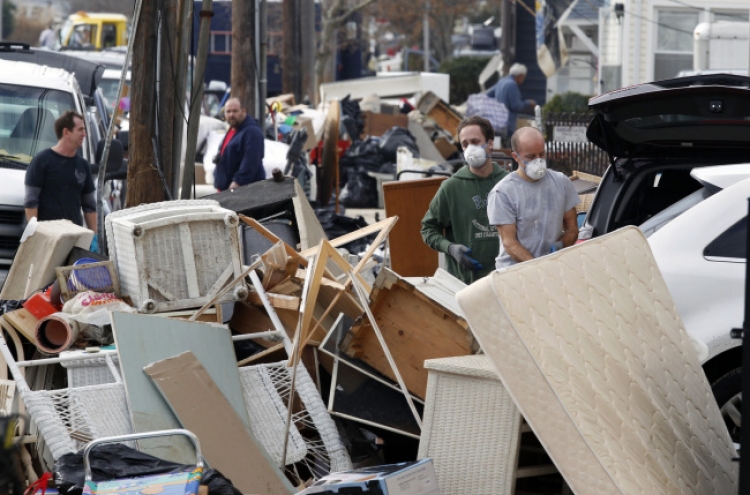 New York governor seeks $30b in relief from Sandy