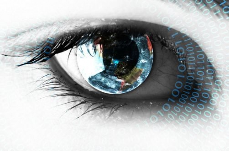 Artificial lens mimics the human eye