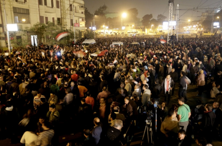 Morsi offers nothing to defuse Egypt crisis