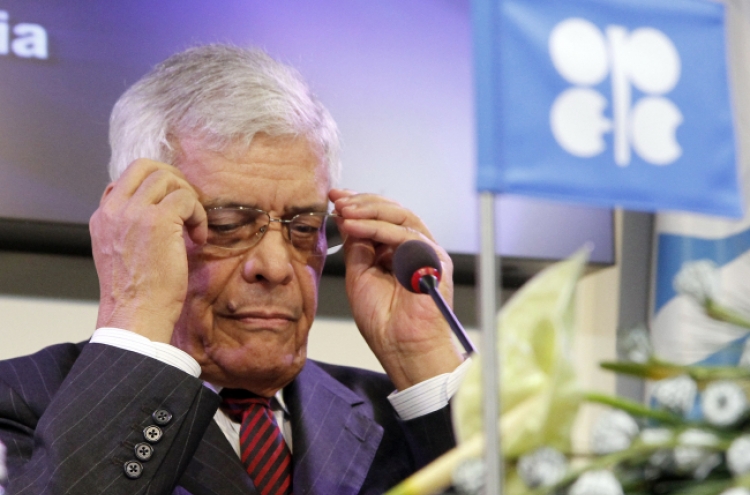 OPEC keeps oil output targets on hold