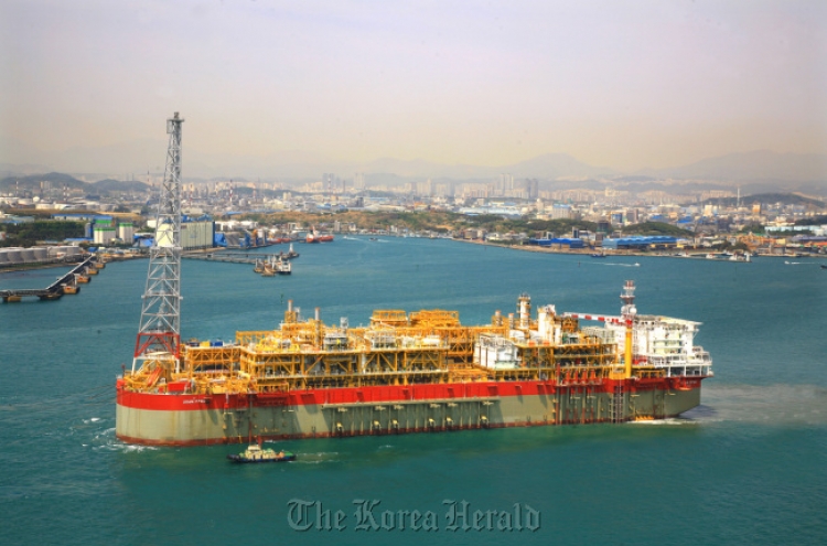 Shipbuilders tilt toward offshore plants