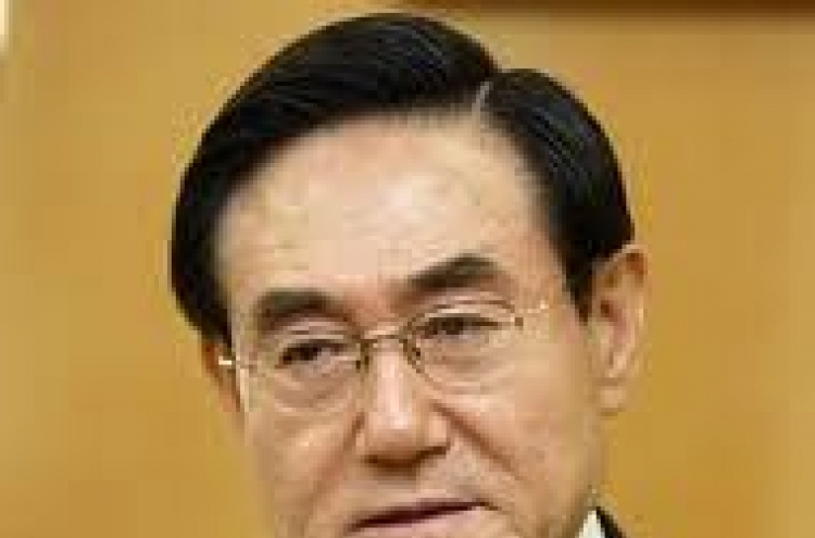 Park’s aides focus on growth, fair economy