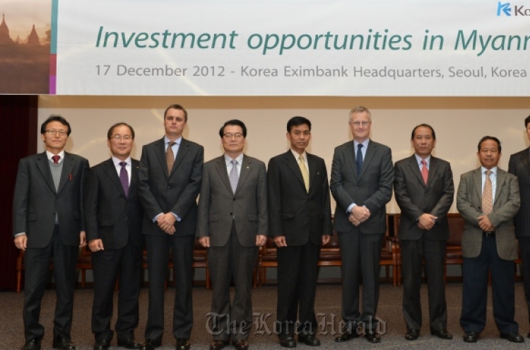 Eximbank hosts seminar on investment in Myanmar