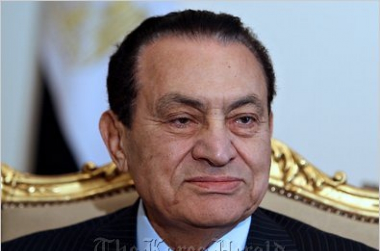 Egypt: Mubarak once again in military hospital