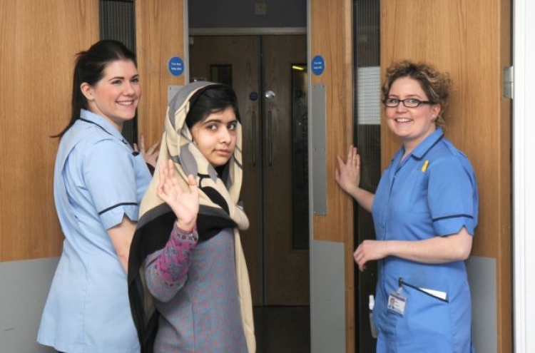 Pakistan’s Malala discharged from British hospital