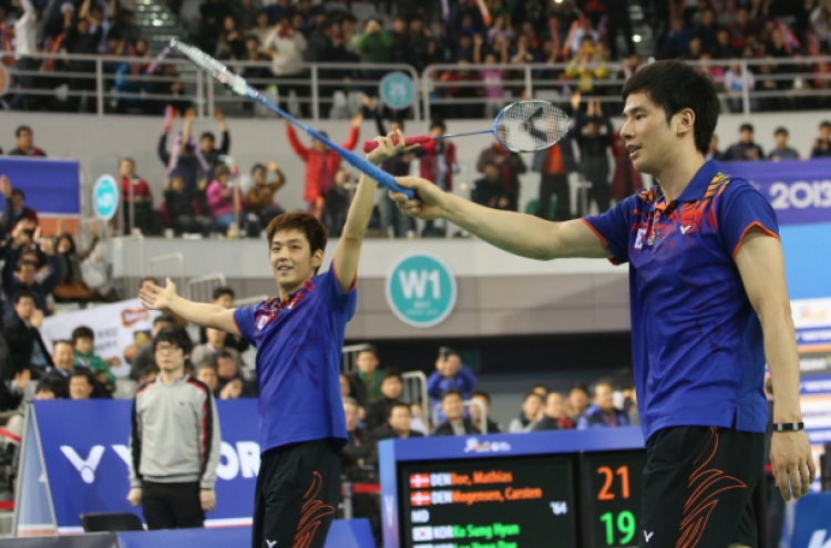 Korea earns two titles in badminton