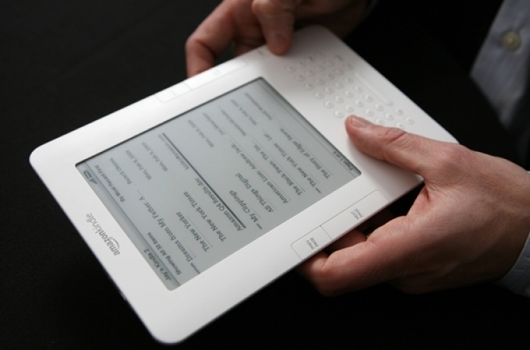 Seniors become main users of e-readers in U.K.