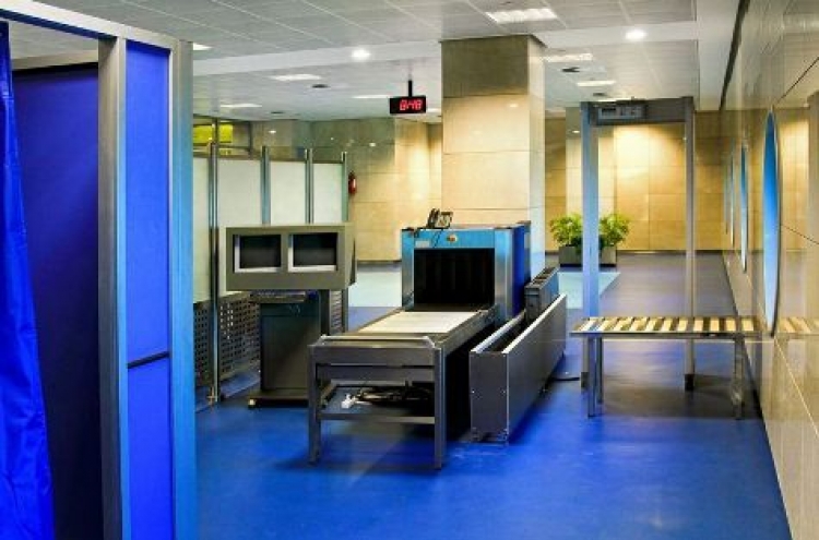 ‘Naked’ X-ray body scanners to be withdrawn from US airports