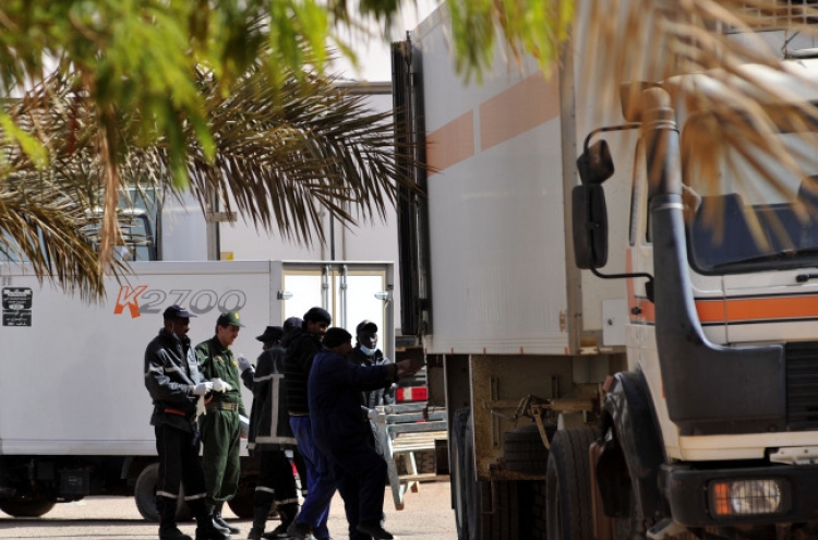 Algeria says 37 foreigners killed in siege