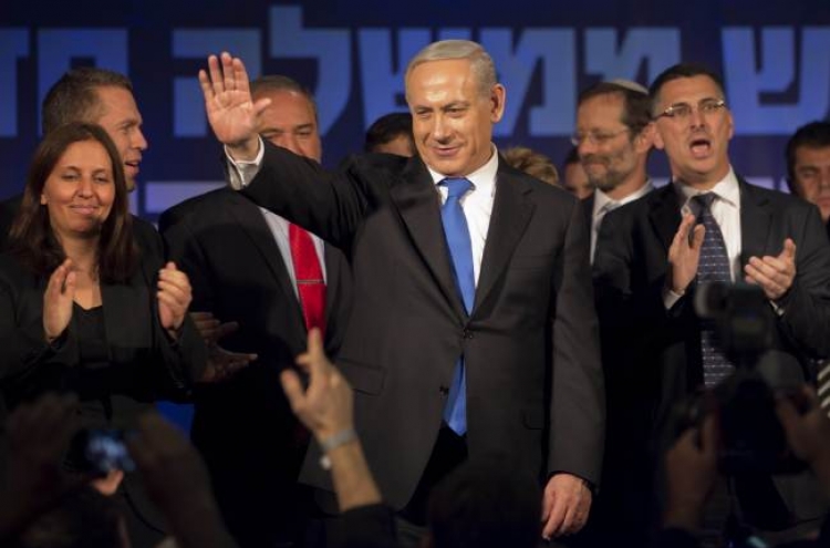 Netanyahu leads vote, but centrists win big