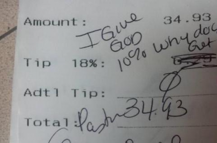 Applebee's waitress fired for sharing rude tip receipt