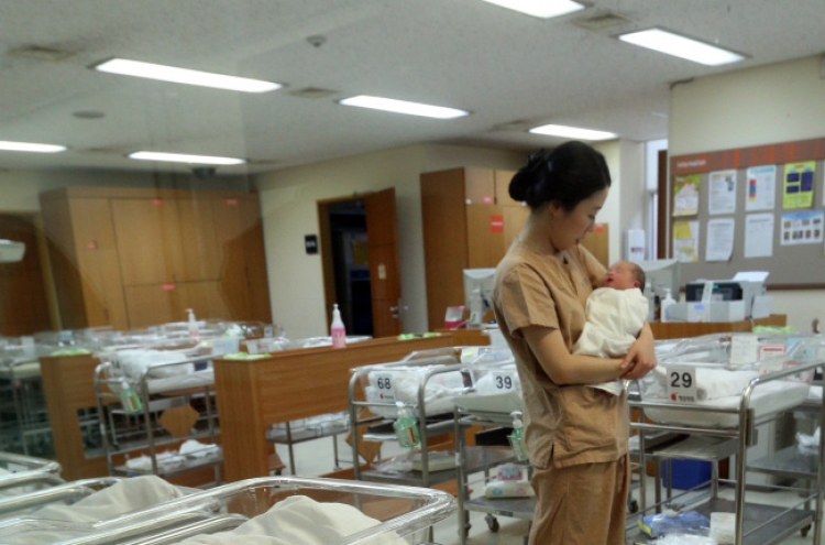 Midwifes linked to fewer C-sections