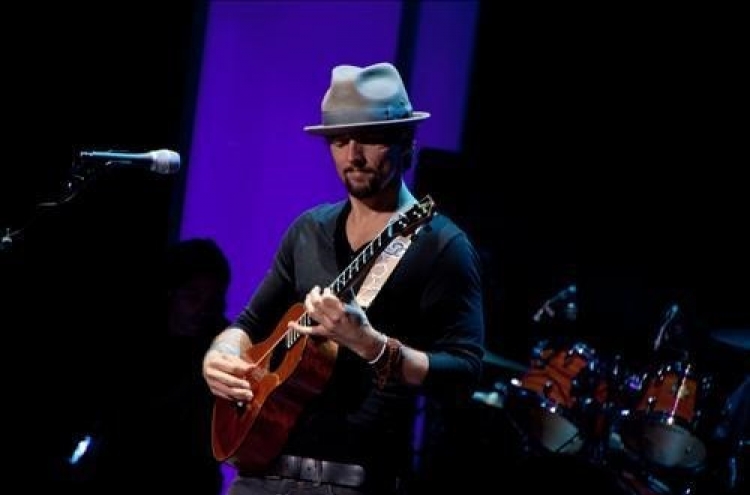 Jason Mraz visits Korea for another concert