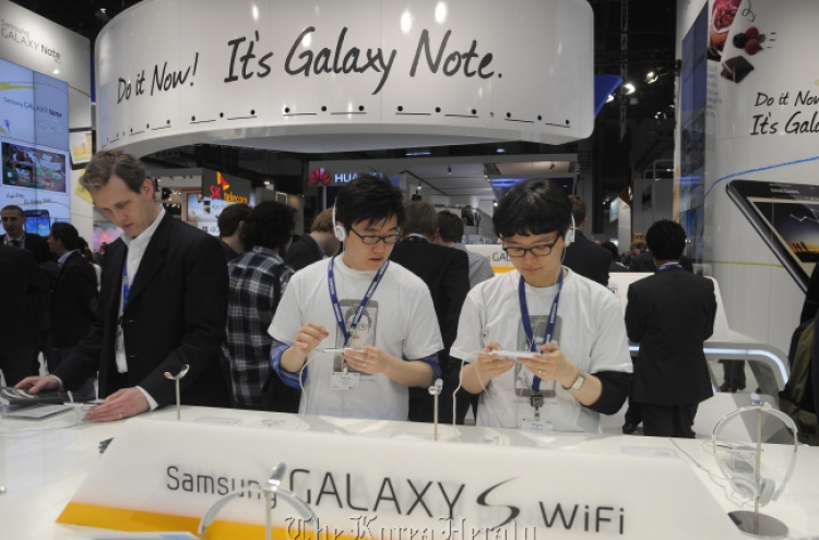 Telecoms, handset makers brace for top global mobile trade show