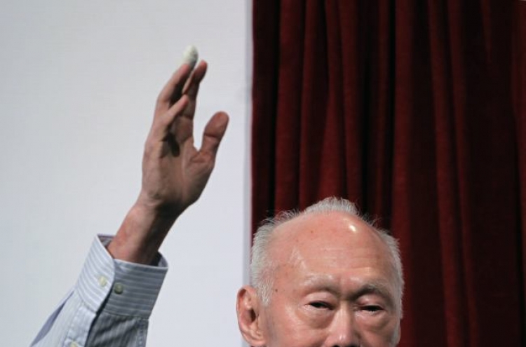 Singapore’s Lee Kuan Yew in hospital