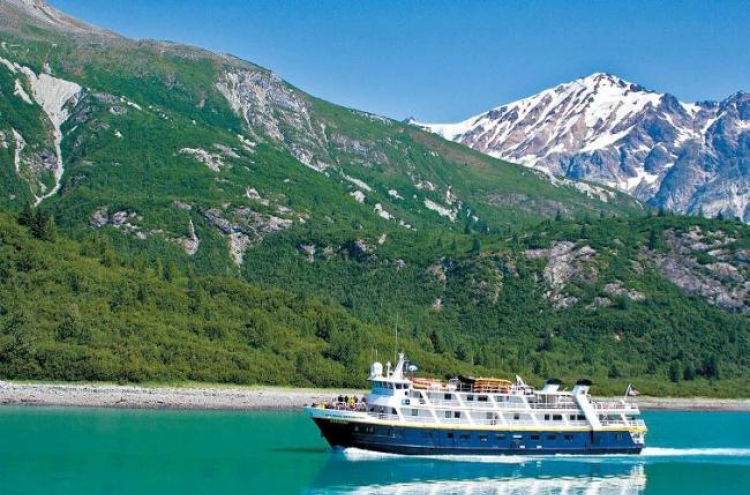 Alaska cruise brings wildlife up close